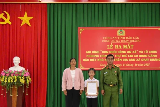 Đắk Lắk ra mắt mô hình 'Con nuôi Công an xã'