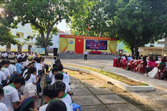 Phát động Chiến dịch 'Không một mình - Cùng nhau an toàn trực tuyến'