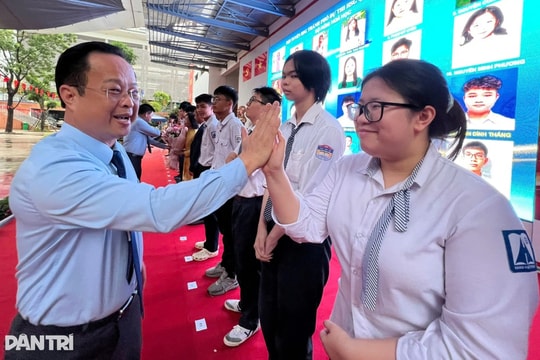 Sở GD&ĐT Hà Nội: "Trường THPT chuyên ngoài công lập, tại sao không"?