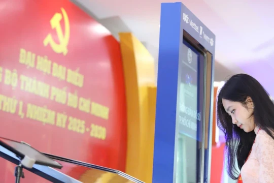 Nữ sinh ngành Khoa học dữ liệu - đại biểu trẻ nhất Đại hội Đảng bộ TPHCM