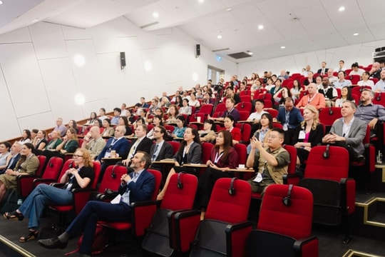RMIT cùng chuyên gia thúc đẩy chăm sóc sức khỏe, an toàn học đường
