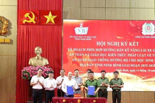 Ninh Bình tăng cường giáo dục an toàn giao thông cho học sinh