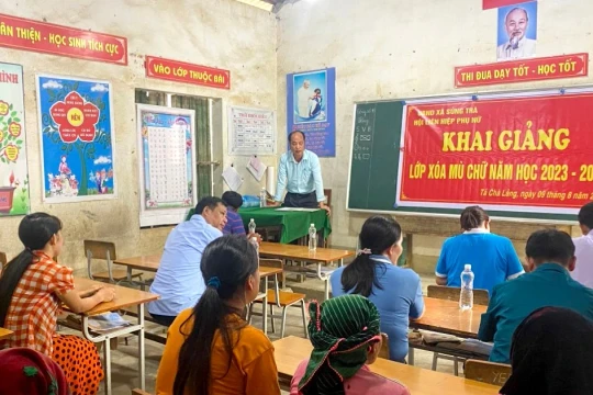 Xã hội hóa giúp tăng nguồn lực cho công tác xóa mù chữ