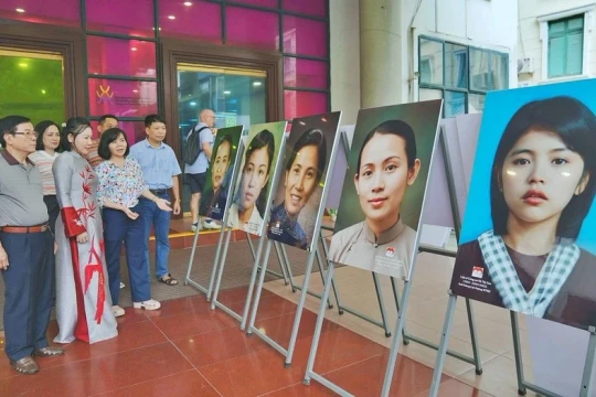 'Tự hào phụ nữ Việt Nam' hồi sinh gương mặt anh hùng