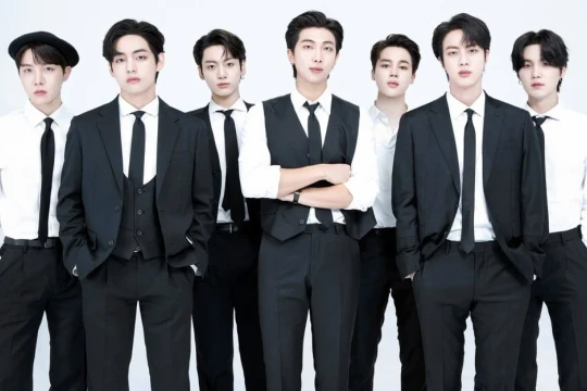 BTS thống trị tuần lễ thời trang, tạo ra giá trị truyền thông hơn 39 triệu USD
