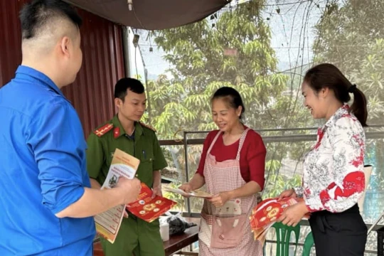 Tuyên truyền chuyển đổi số góp phần giảm nghèo ở Cao Bằng