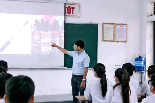 Xây dựng trường học không khói thuốc: Mỗi bài học là một thông điệp