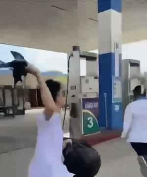 Nam sinh lớp 12 bị tấn công tử vong sau giờ học: Nhà trường thông tin về mâu thuẫn giữa 2 học sinh