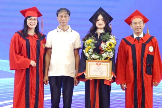 Bí quyết học tập của nữ sinh thủ khoa đầu ra đạt GPA 3.90/4.0