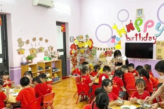 Bảo đảm an toàn thực phẩm bếp ăn bán trú tại các trường mầm non ở Phú Thọ