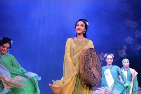 Nghệ sĩ Hồng Ánh: Thích làm cái khó, khác với mình