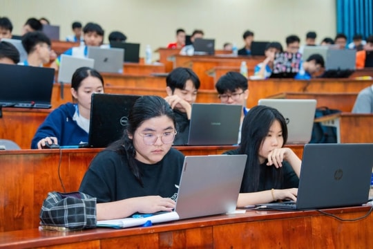 Doanh nghiệp đề xuất tăng gấp 10 lần sinh viên ngành AI