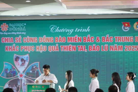 Trường ĐH Đông Á với '20/10 không hoa' hướng về đồng bào bị ảnh hưởng bão lũ