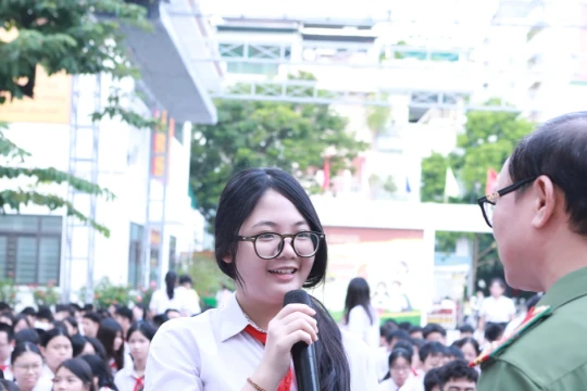 'Chậm lại một nhịp' giúp học sinh an toàn trên không gian mạng