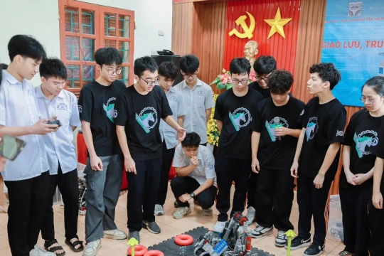 Trình Quốc hội dự án Luật sửa đổi, bổ sung một số điều của Luật Giáo dục
