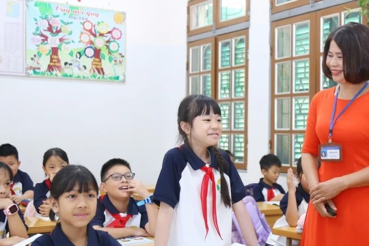 Giải pháp tình thế giải quyết tình trạng thiếu giáo viên