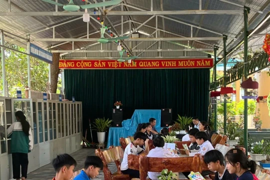 Thư viện xanh giữa vùng biên Nà Bủng