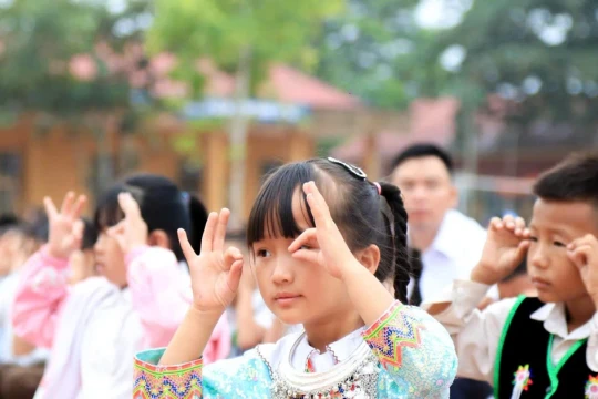 Nỗ lực bền bỉ trên hành trình gieo tri thức nơi cực Tây Tổ Quốc
