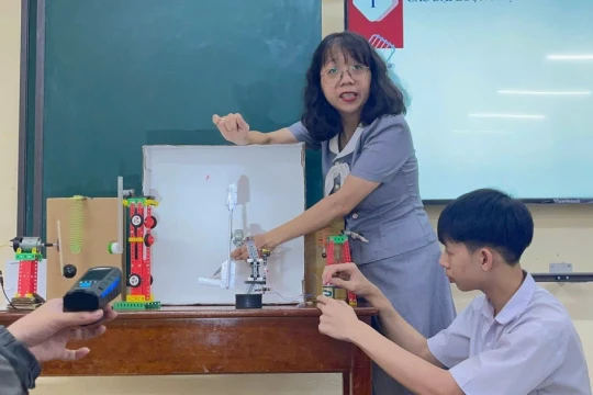 Nhà giáo nữ 'thắp lửa' STEM