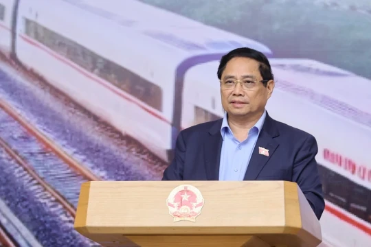 Thủ tướng: Huy động tối đa cán bộ có trình độ làm các dự án đường sắt