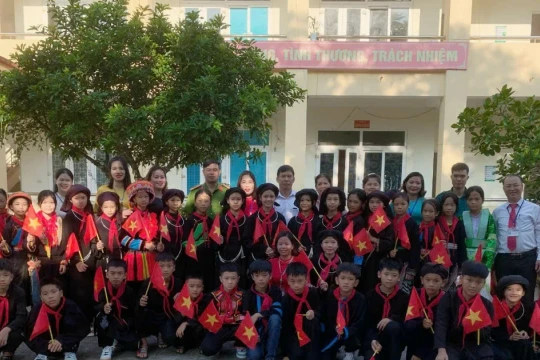 Chú trọng các hoạt động giáo dục mang đậm bản sắc văn hóa dân tộc cho học sinh
