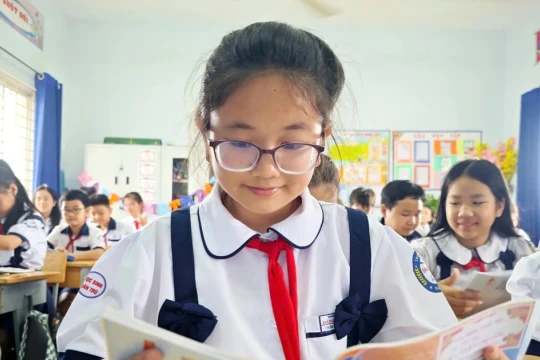 Hiến kế xây dựng bộ sách giáo khoa thống nhất