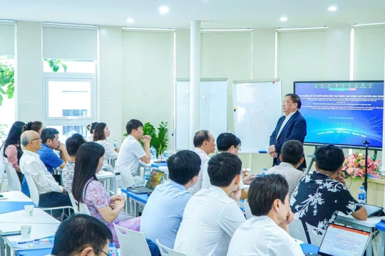 Nhà trường kiến tạo tri thức cho doanh nghiệp đổi mới sáng tạo