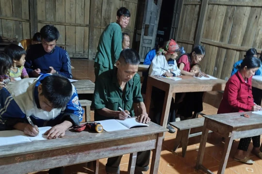 Thắp sáng tri thức ở vùng biên Pa Ủ