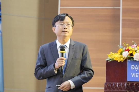Đề xuất 4 đại học thí điểm tự xét giáo sư, phó giáo sư