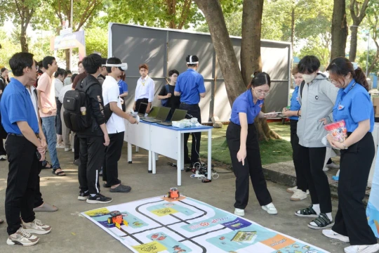 Tái cấu trúc trường đại học công lập: Bước đi chiến lược cho đổi mới giáo dục