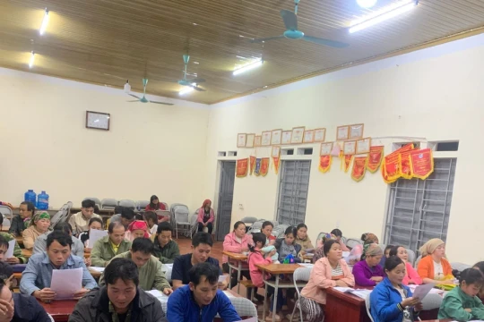 Khi đèn lớp học Mỏ Chì vẫn sáng mỗi đêm