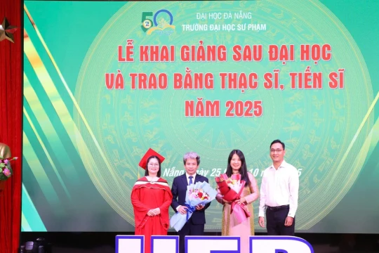 Trường ĐH Sư phạm Đà Nẵng trao bằng tốt nghiệp cho tân tiến sĩ, thạc sĩ năm 2025