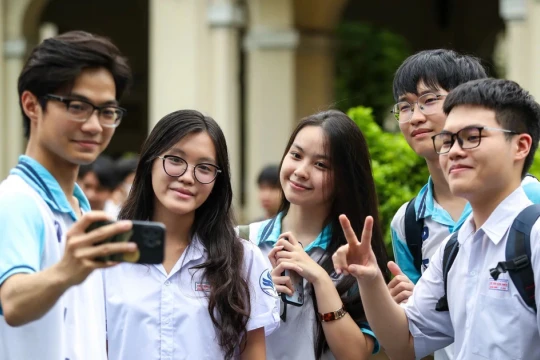 Văn học gắn kết năng lực