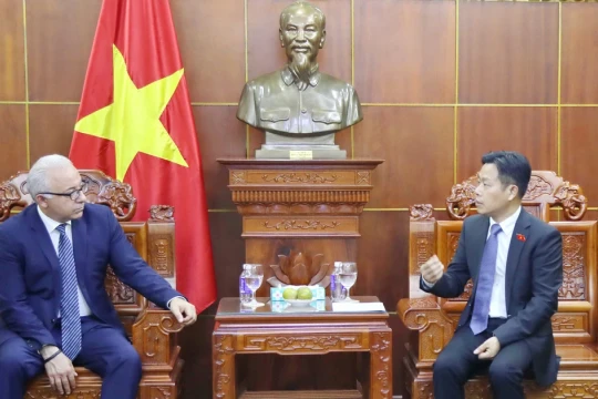 Đẩy mạnh hợp tác giáo dục đại học Việt Nam - Armenia