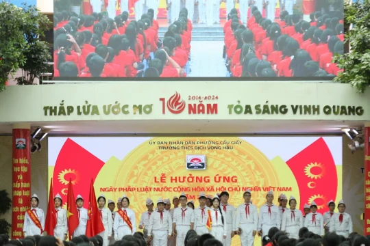 Ngành Giáo dục Hà Nội hưởng ứng Ngày Pháp luật Việt Nam