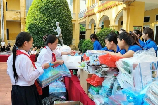 Bài học về tình người và trách nhiệm cộng đồng