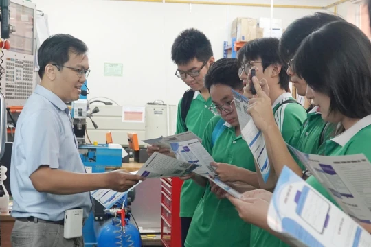 Tuyển sinh đại học 2026: Trường công bố sớm, thí sinh chủ động