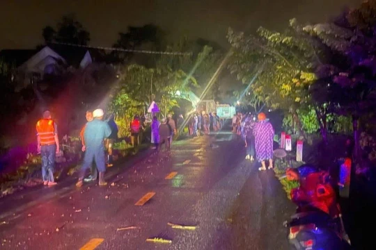 Nữ giáo viên bị lũ cuốn trôi ở Lâm Đồng