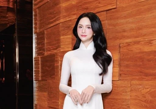 Hương Giang ủng hộ 100 triệu đồng giúp miền Trung vượt qua trận lũ lịch sử