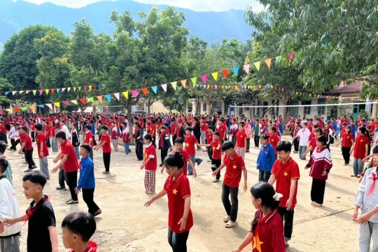 Hành trình nâng cao tri thức ở Sính Phình