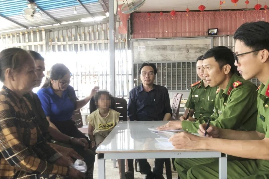 Công an làm rõ người phụ nữ bị tố bạo hành trẻ em lan truyền trên mạng xã hội