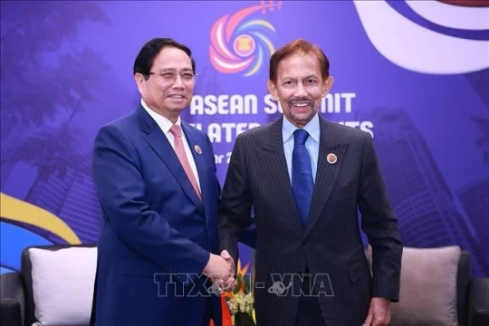 Thủ tướng gặp lãnh đạo các nước Brunei Darussalam, Malaysia, Timor Leste