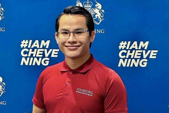Từ làng trẻ mồ côi tới đại học hàng đầu thế giới Từ làng trẻ mồ côi tới đại học hàng đầu thế giới