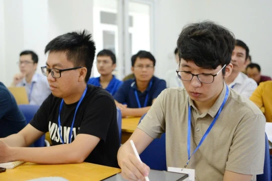 Sắp xếp, tái cấu trúc hệ thống giáo dục đại học: Hình thành đại học đa lĩnh vực, cạnh tranh quốc tế Sắp xếp, tái cấu trúc hệ thống giáo dục đại học: Hình thành đại học đa lĩnh vực, cạnh tranh quốc tế