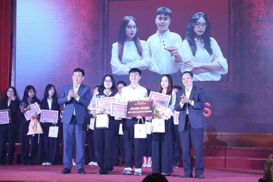 Chung kết “The Olympus – Hình sự đỉnh cao” 2025: Đại học Luật Hà Nội tỏa sáng bằng trí tuệ và đam mê pháp lý