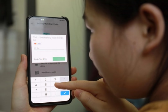 Ai từng mua hàng từ Facebook “Hiếu Decal”, “Tham Vinh”, “Miều Lê”… liên hệ ngay cơ quan chức năng