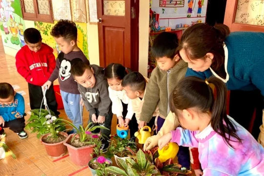 'Dựng lại bình yên' sau thiên tai - giá trị của lao động và sự đồng lòng