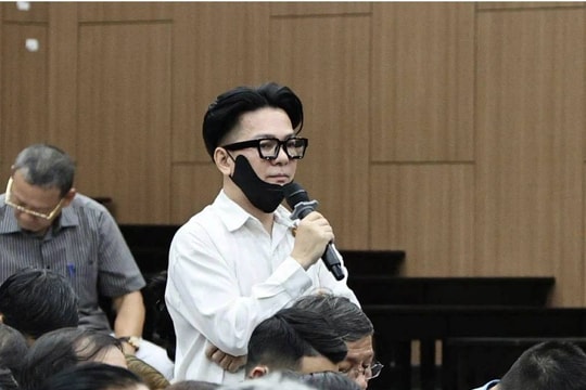 Ca sĩ Vũ Hà khai gì về lần chơi duy nhất tại khách sạn Pullman?