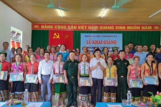 Hành trình 'thắp sáng' tri thức giữa đại ngàn xứ Nghệ