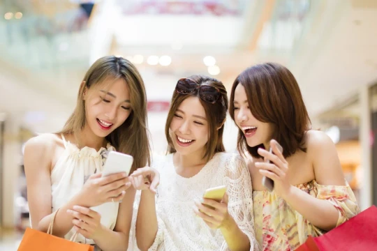 Mua sắm online: Người trẻ làm gì để quản lý túi tiền?